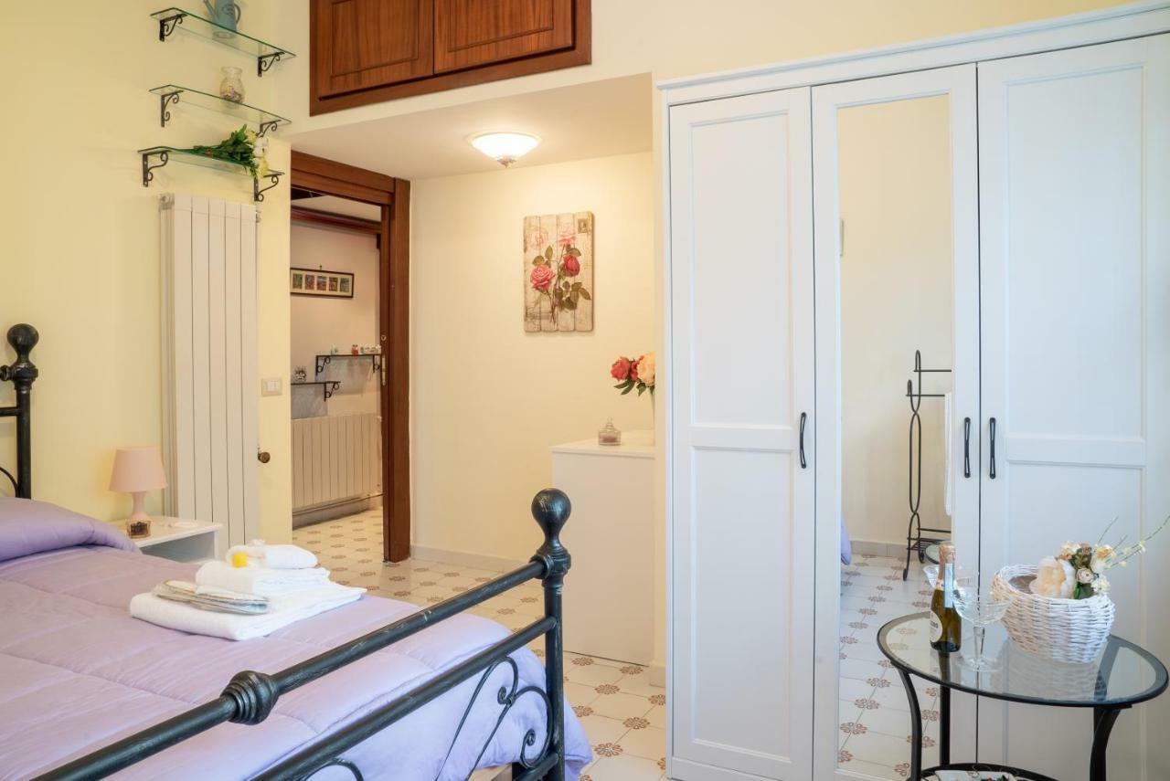 Il Quadrifoglio Sorrento Villa ภายนอก รูปภาพ