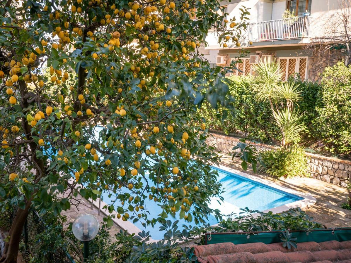 Il Quadrifoglio Sorrento Villa ภายนอก รูปภาพ